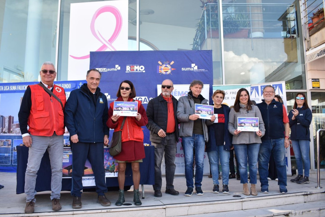 Entrega recaudación 'Remando a Belén'