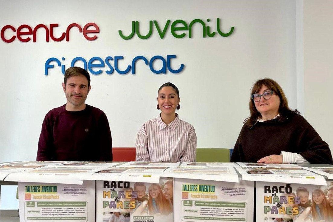 Finestrat aborda con escolares y familias la autoestima, el uso de redes sociales y el ciberbullying