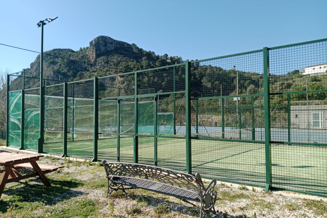 instalaciones deportivas bolulla pádel