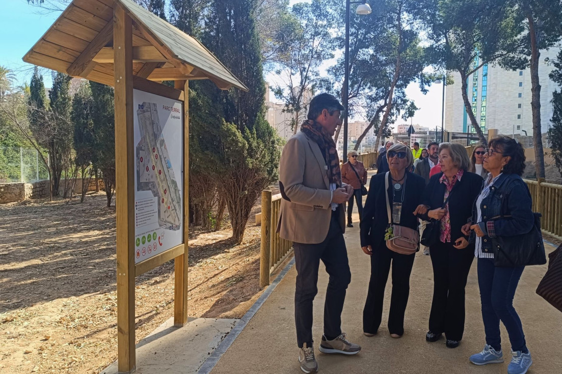 Villajoyosa culmina la regeneración de la zona verde de la calle Terral en La Cala