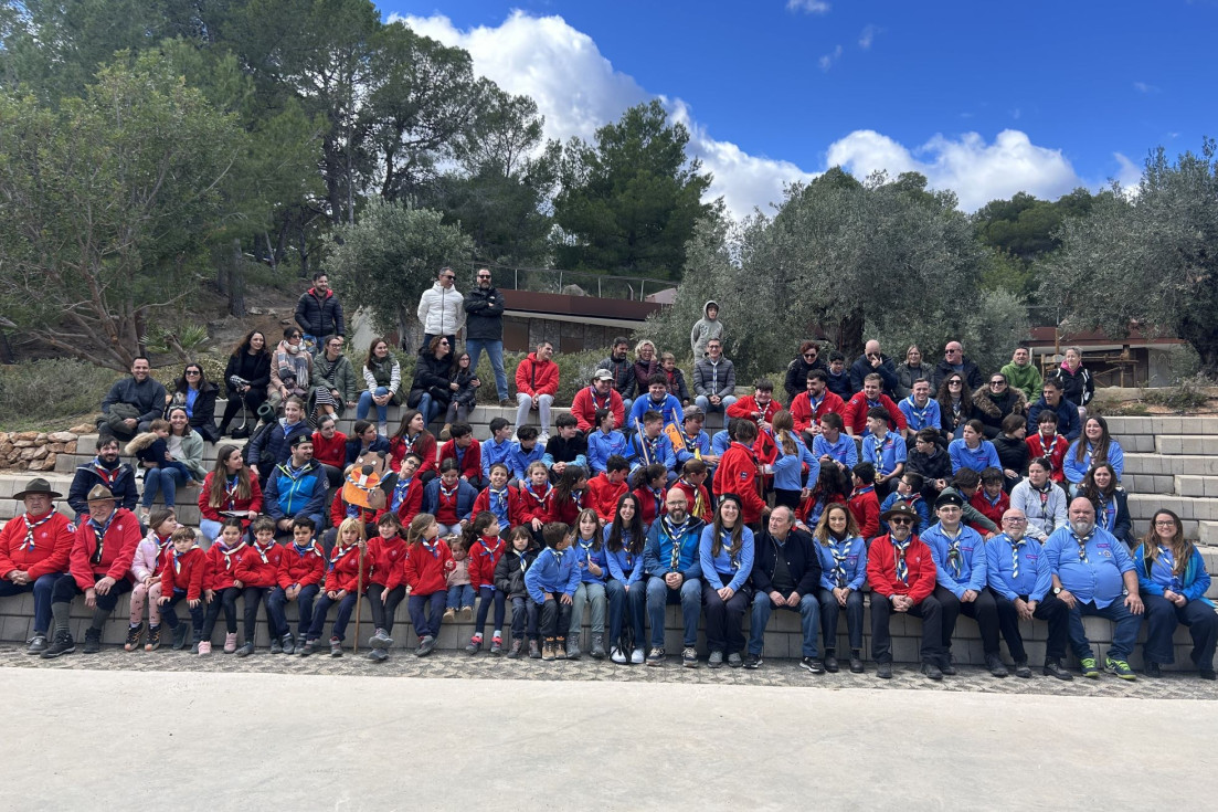 El Grup Scout La Nucía celebra su XXXIII aniversario con una multitudinaria acampada en el CEM Captivador