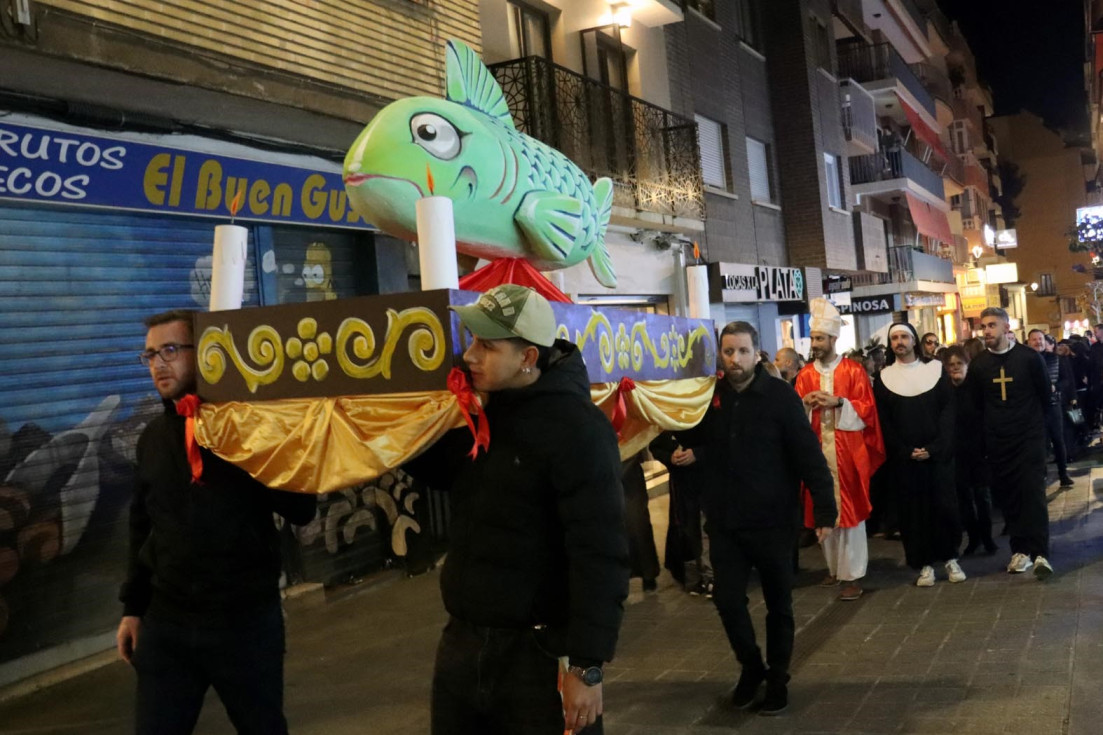 Entierro Sardina Carnaval Benidorm