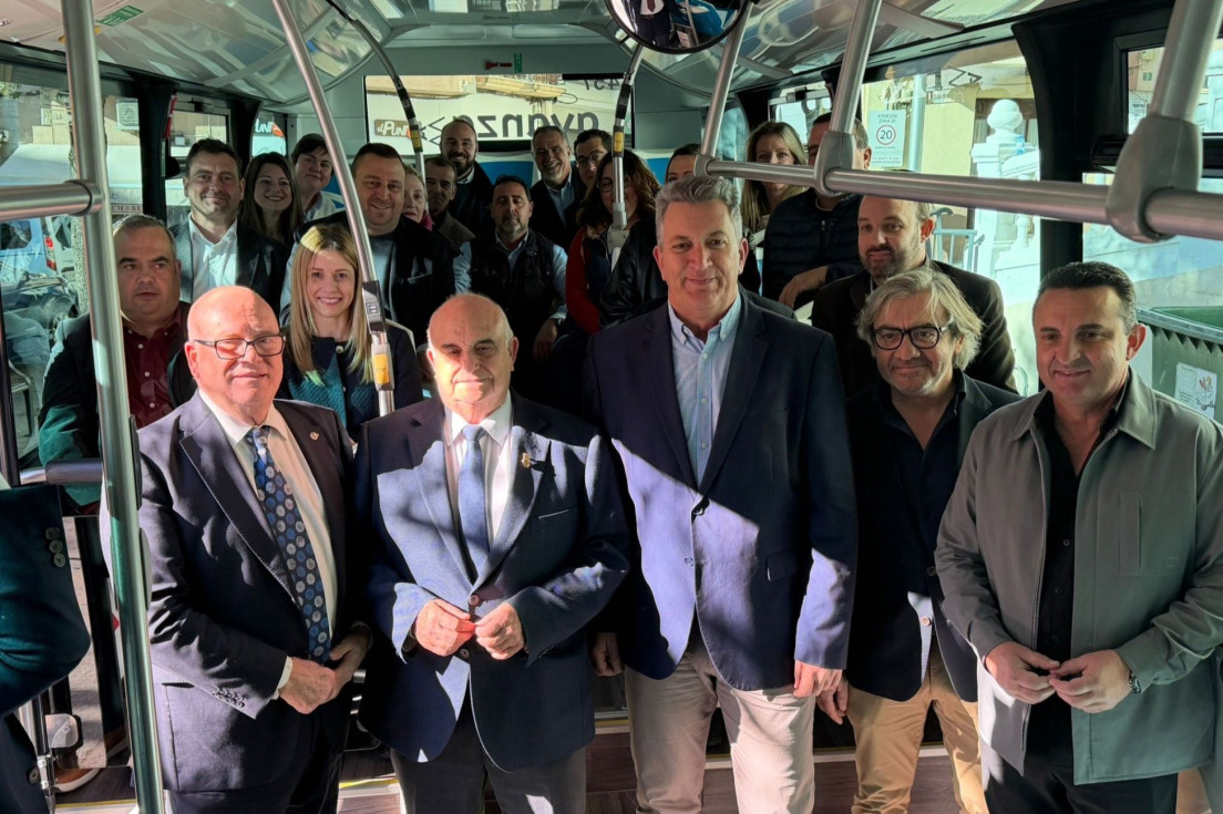 presentación autobús concesión CE-711 Generalitat Valenciana