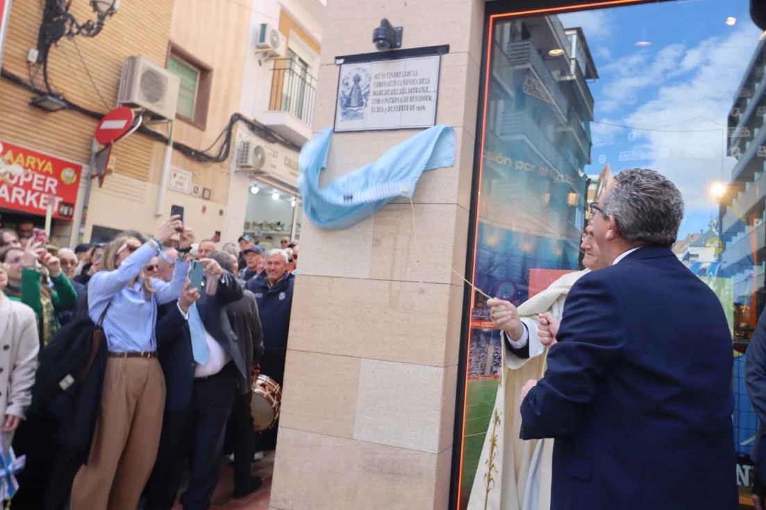 azulejo conmemorativo centenario coronación verge sofratge benidorm