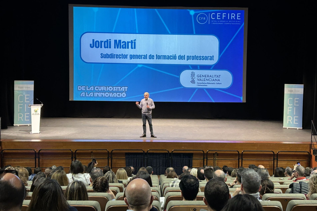 La Nucía reúne a 300 docentes en las I Jornadas sobre Inteligencia Artificial y Pensamiento Computacional