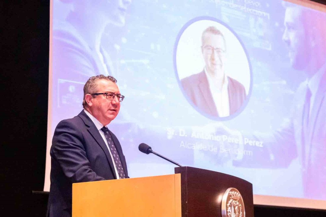 benidorm  jornada EmpleIA-T toni pérez