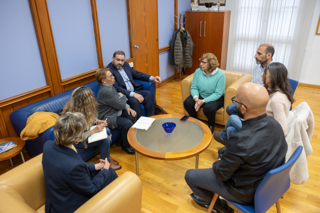 L’Alfàs explora vías de colaboración cultural con Uruguay tras la visita del cónsul general en Valencia