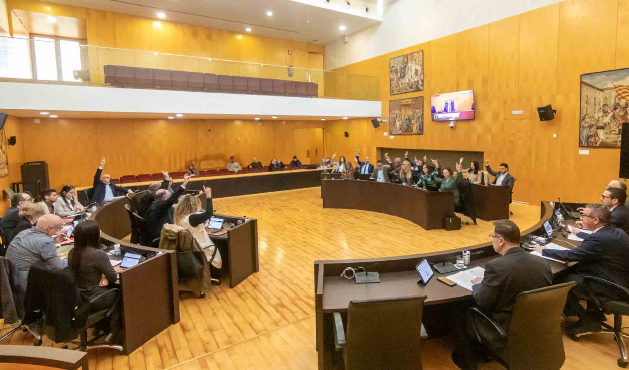 pleno extraodinario marzo benidorm sentencia serra gelada