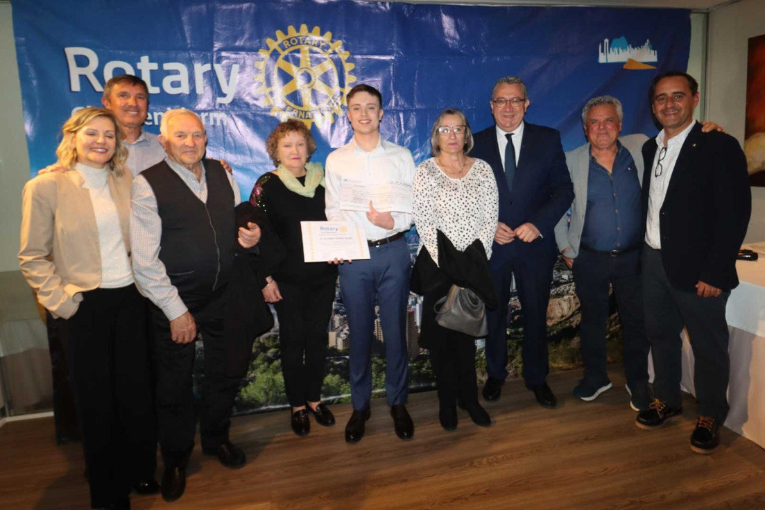 Álvaro Parra XIV Premio Isidro Cortina rotary mejor estudiante Marina Baixa PAU