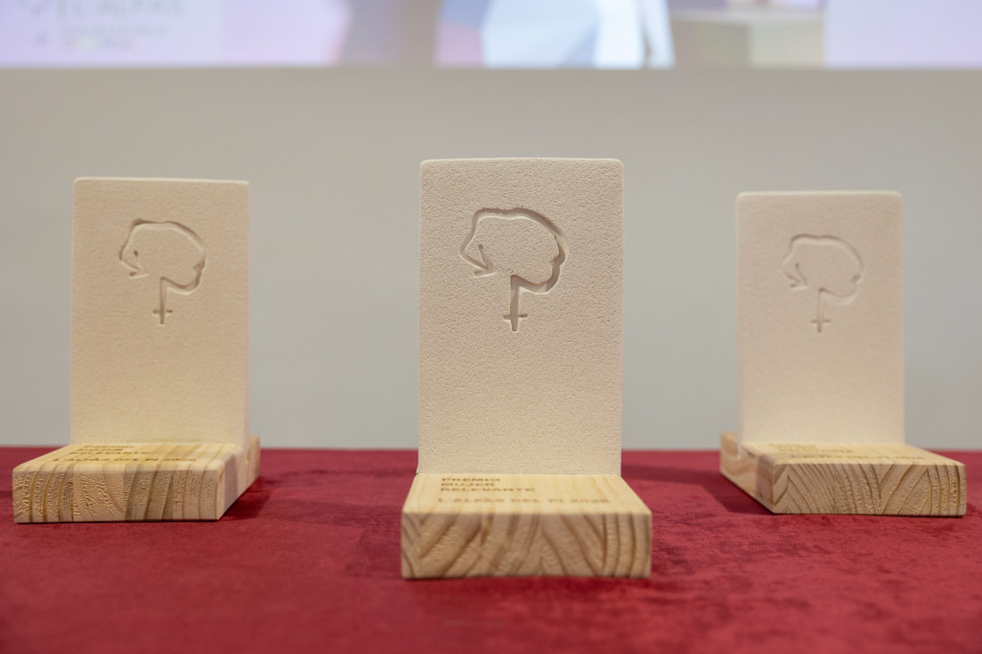 premios mujeres relevantes l'alfàs