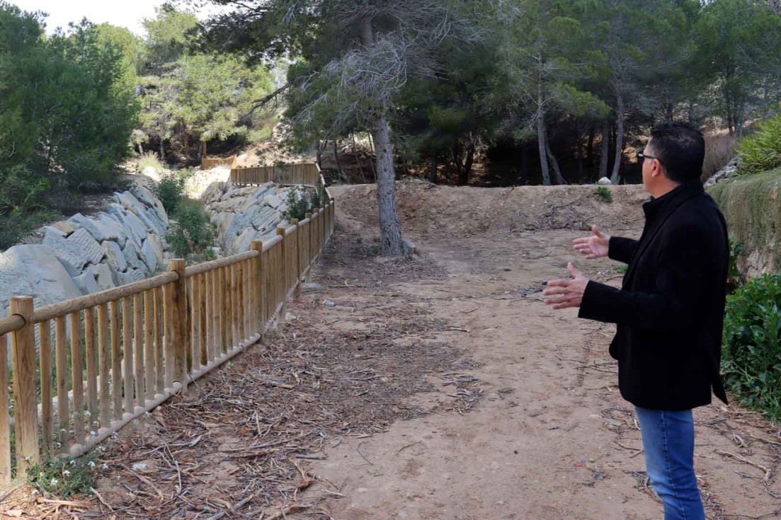 parque El Moralet Benidorm nuevo acceso calle Presidente Adolfo Suárez
