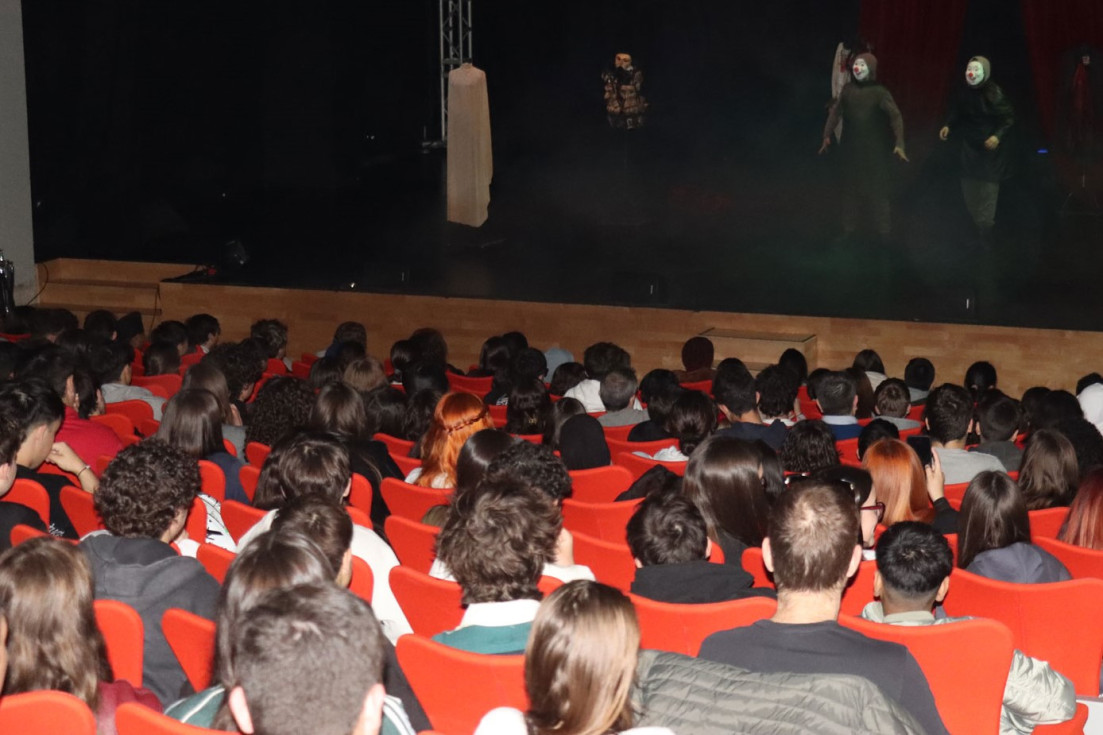 estudiantes ciclo Joves Espectadors Benidorm