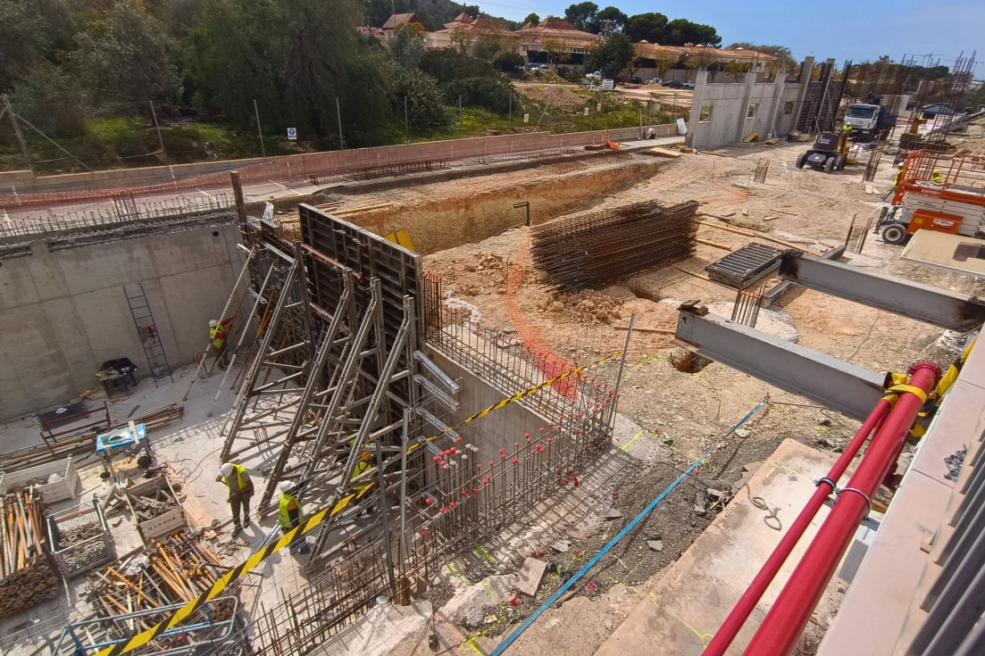 obra ampliación Konsberg Villajoyosa