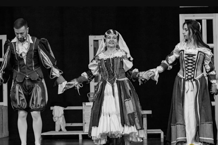 l'alfàs detalles exposición itinerante Maravillas de un museo Un viaje a todas partes