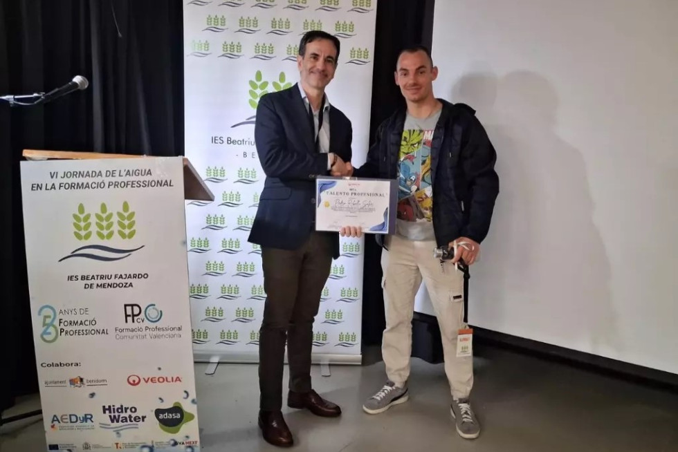 Entrega primera Beca Talento Profesional 2026 Veolia