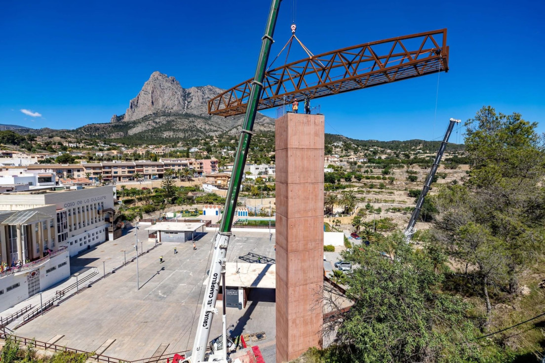 instalación pasarela ascensor finestrat