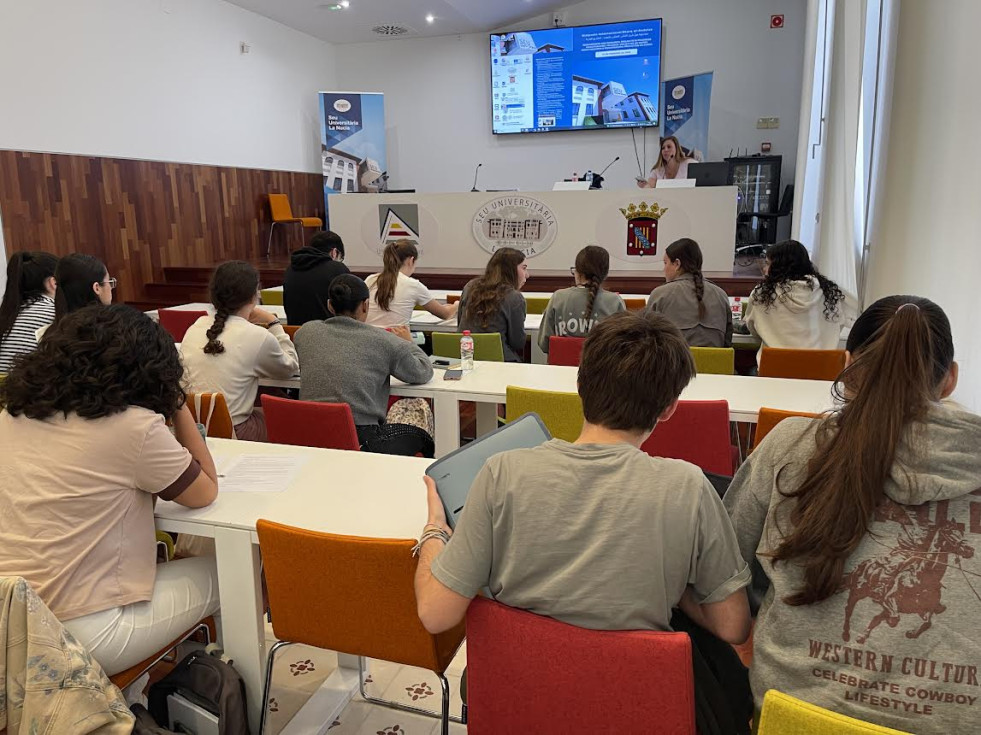 La Seu Universitaria de La Nuc&iacute;a ha acogido esta semana el &ldquo;Taller intensivo de Preparaci&oacute;n PAU 2026&rdquo;