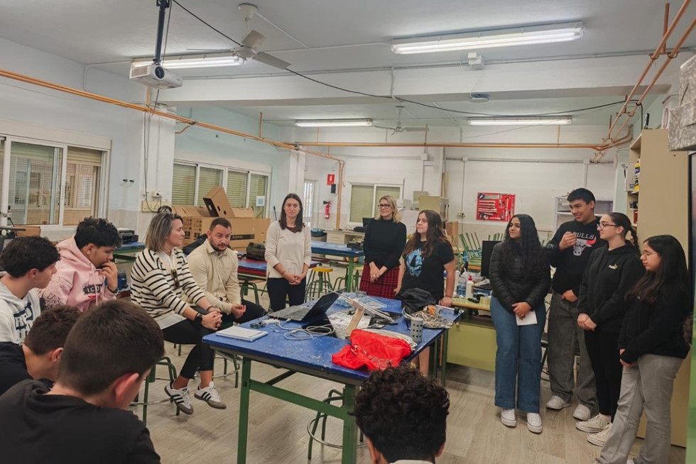IES Altaia Altea proyecto mini satélite educativo concejales