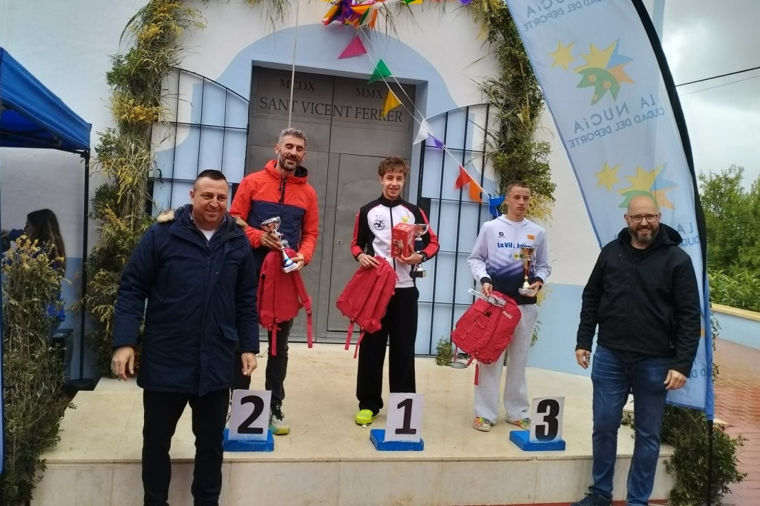 Raúl Blázquez y Analia Zanichelli se imponen en la XXI Carrera Pedestre de Sant Vicent de La Nucía