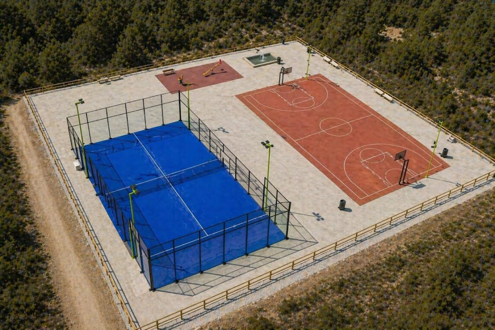 Confrides licita la construcción de una nueva pista de pádel en l’Abdet