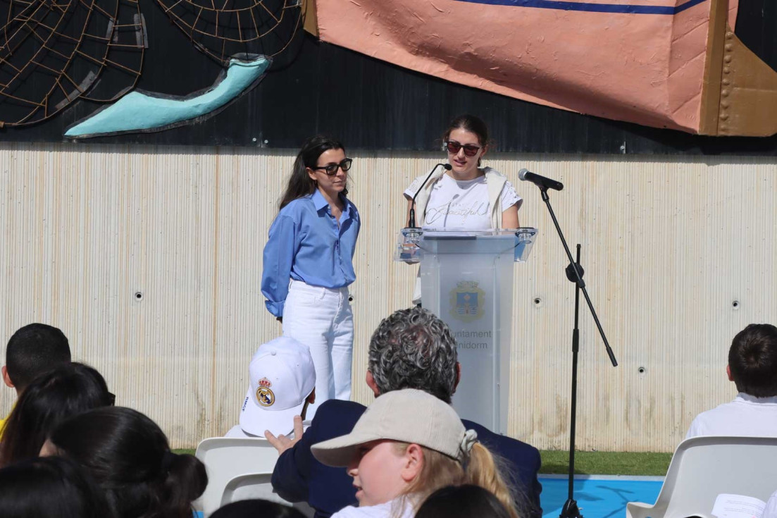 Benidorm Día del Libro lectura pública La caixa de la memòria