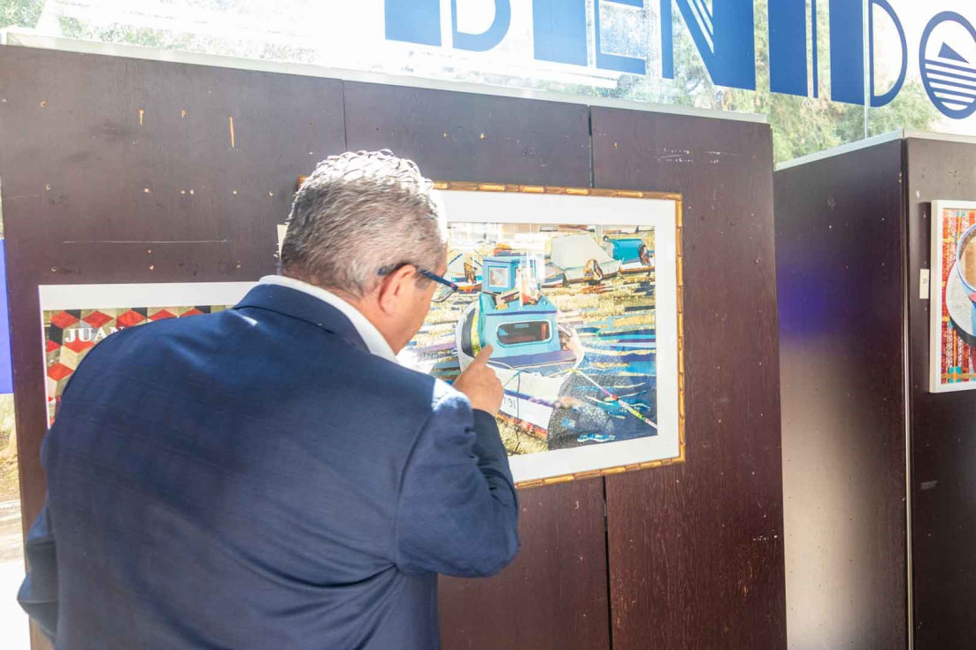 Juana Martínez Cho-kollages exposición Benidorm Toni Pérez