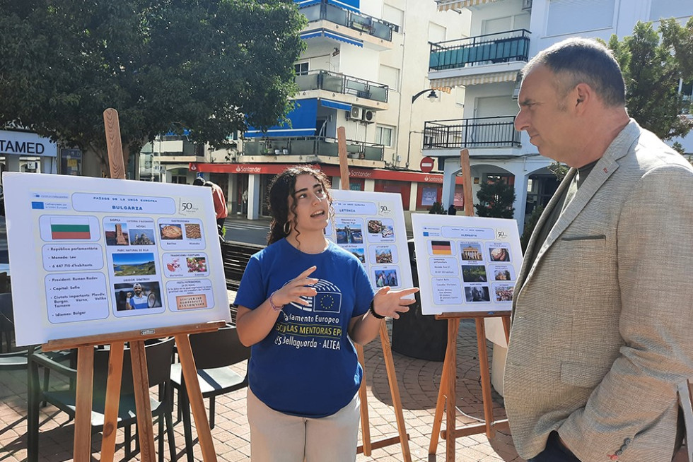 visita exposición Día de Europa Altea
