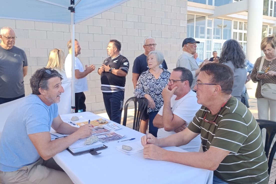 Villajoyosa continúa la campaña ‘Síndic de Barri’ con una reunión vecinal en la zona de la Montaña
