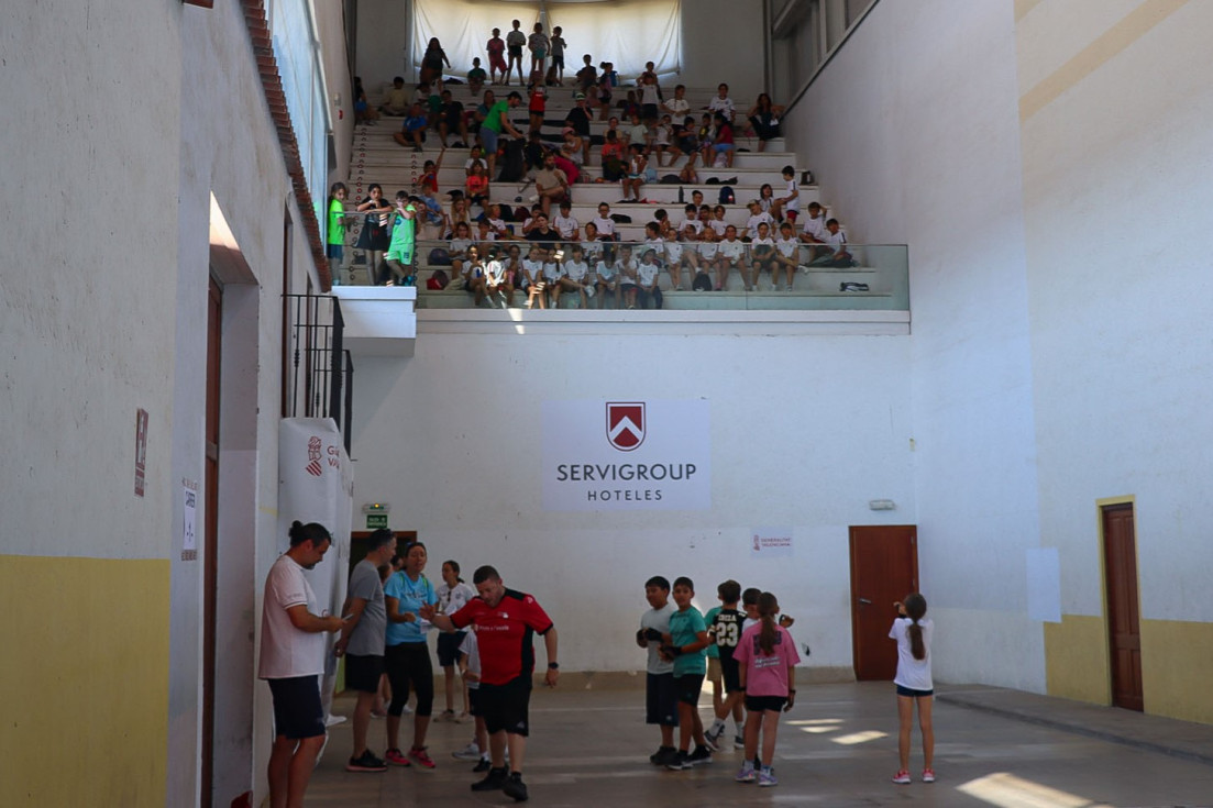 Benidorm Pilota valenciana a l’Escola Trobada