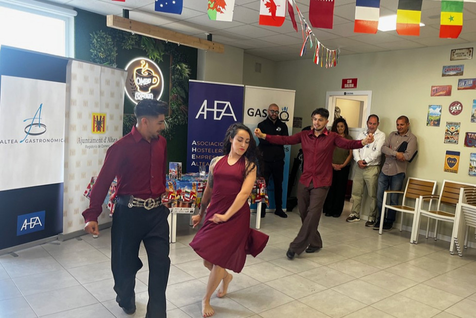 baile tercera edición de las Jornadas de Cocina Internacional Altea
