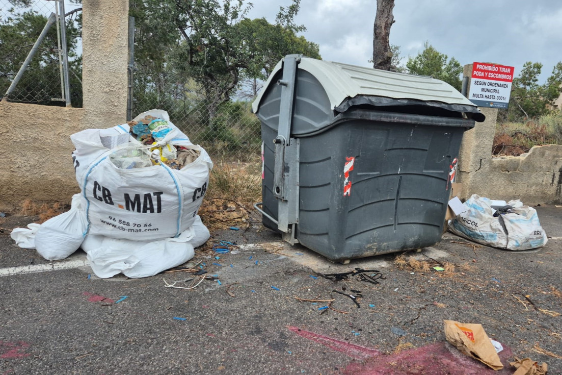 vertidos incontrolados mayo l'alfàs
