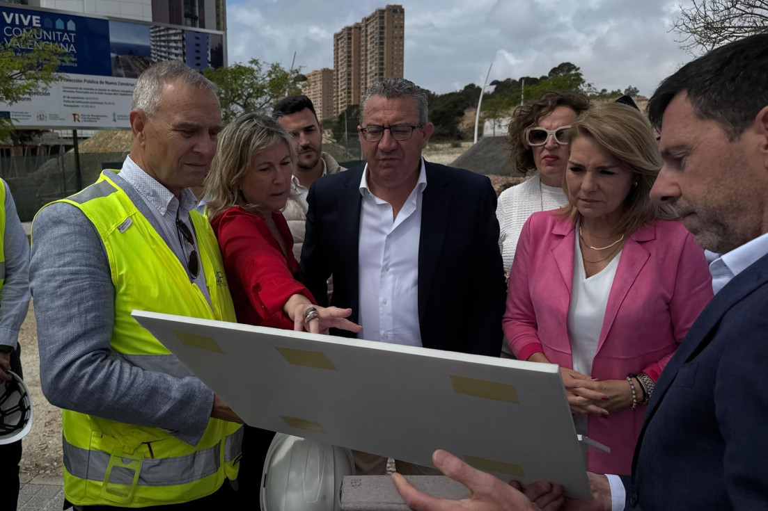 Susana Camarero consellera visita Benidorm plan vive