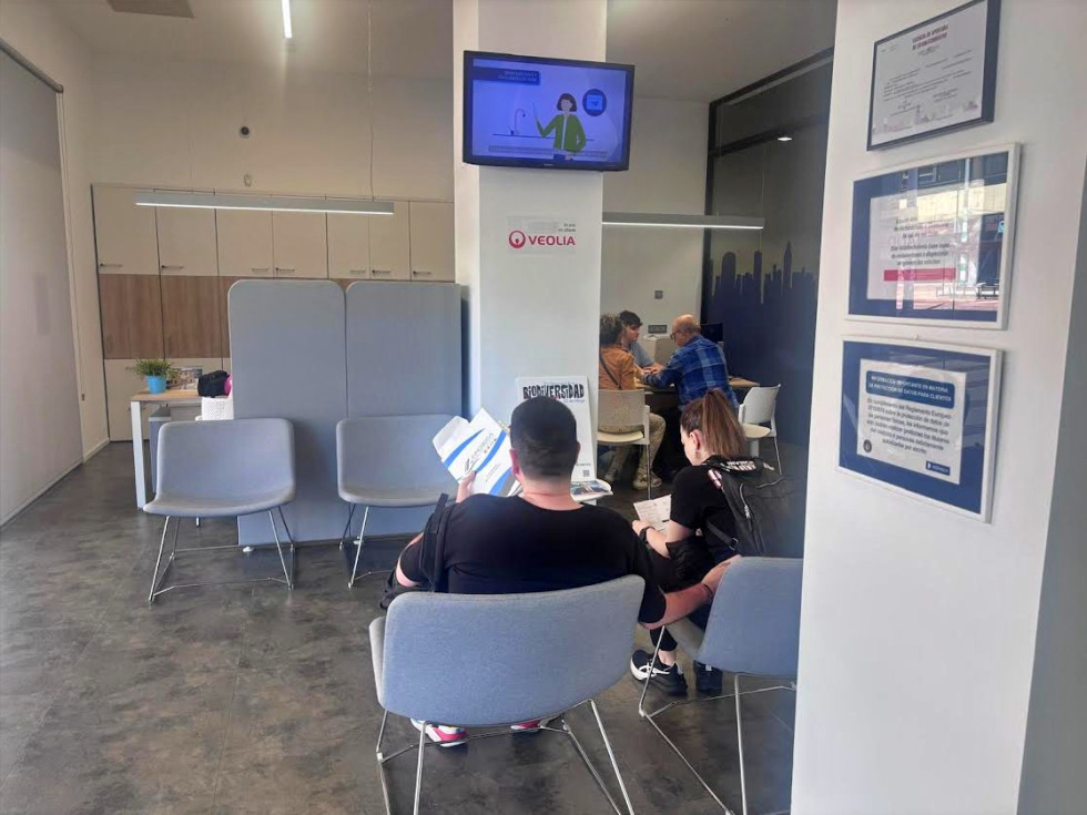 Veolia pone en valor la atención al cliente como parte esencial de la gestión del agua en Benidorm