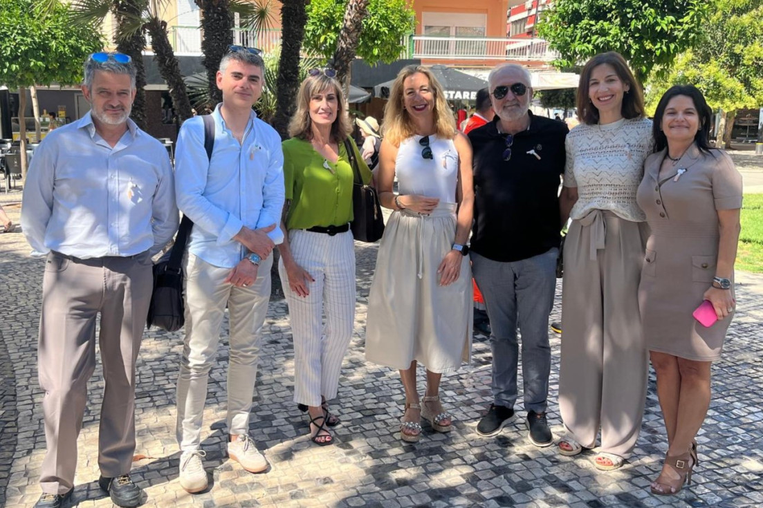 Sin Humo Benidorm José Vicente Pascual Pau Berenguer Beatriz Massa Ana Pellicer Francisco Pérez Mónica Gómez Ana García Cepero