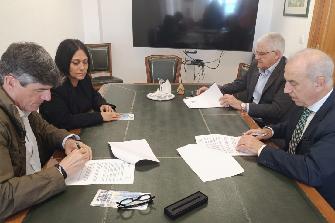 firma villajoyosa Convenio colegio médicos Alicante