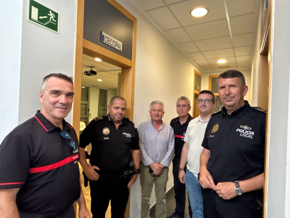 Javier Burrueco, Inspector Jefe de la Policía Local, Blas Alós, Oficial Policía Local, Juan Carlos Torres, jefe Bomberos Benidorm, Vicente Pérez, sargento de Bomberos Benidorm, Serafín López, concejal de Seguridad