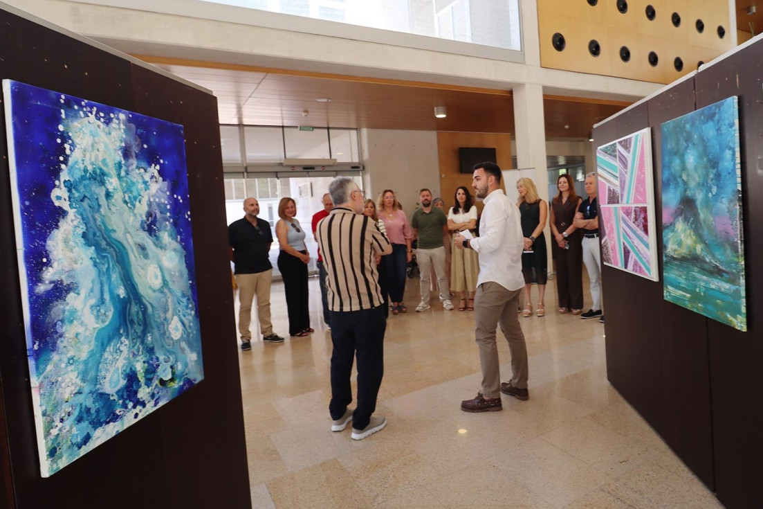 El Espai d’Art de Benidorm exhibe la colección ‘Agua, azul de vida’ del científico y artista Luis Miguel Gutiérrez