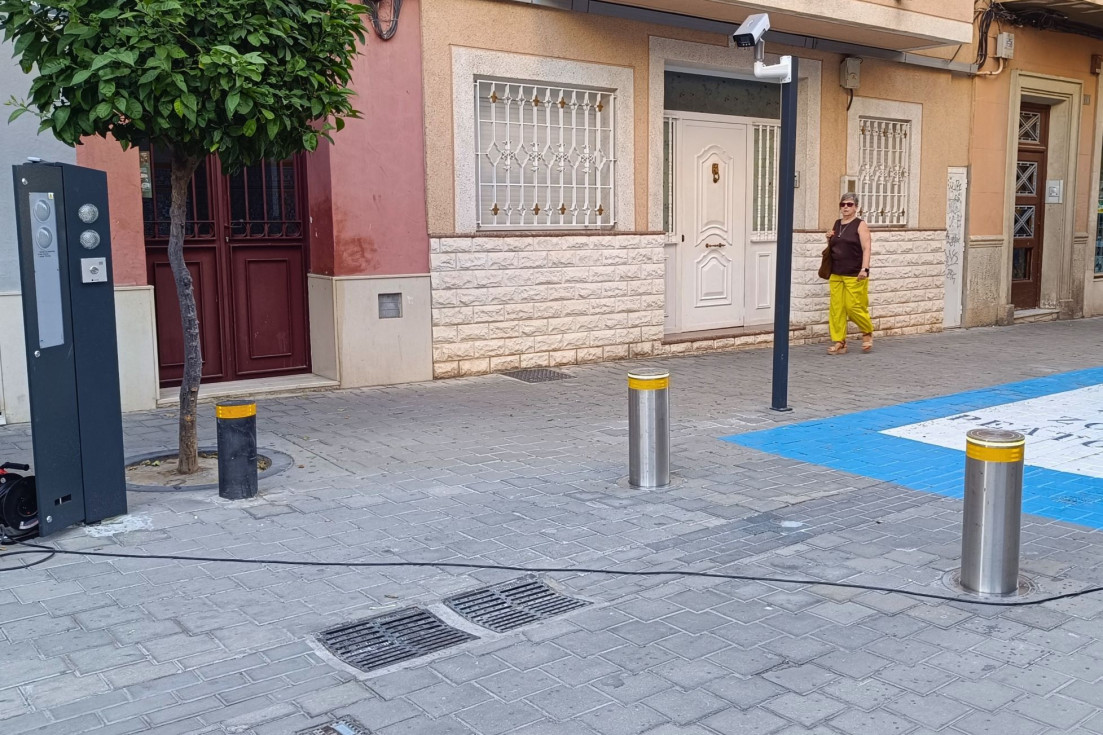 Villajoyosa automatiza el control de accesos a la calle Canalejas para mejorar la movilidad y la seguridad