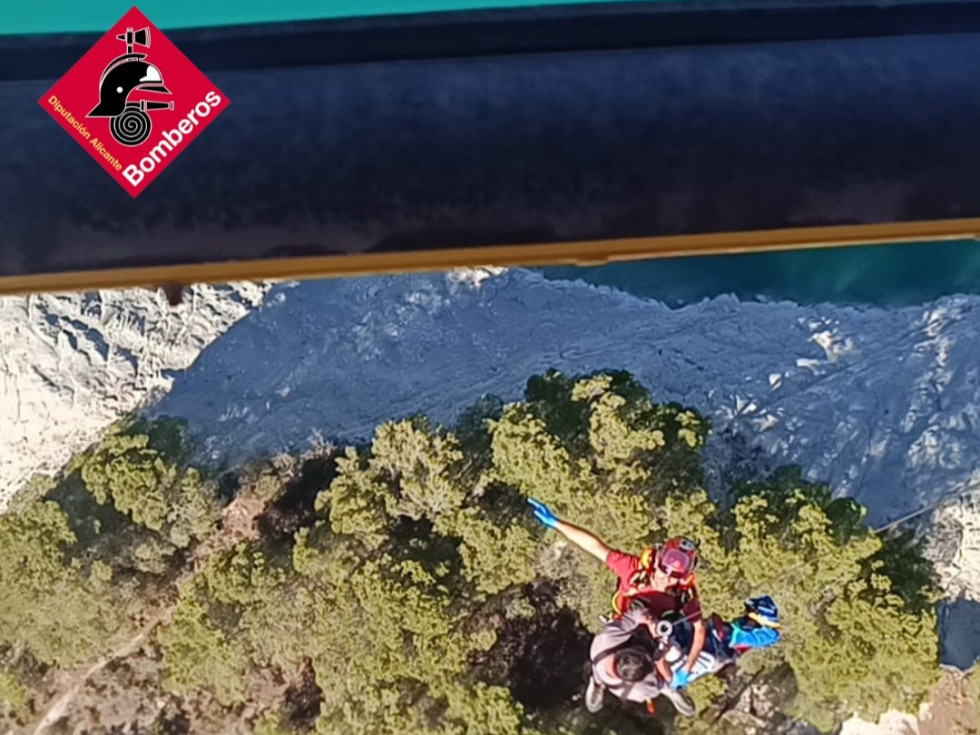 rescate pantano guadalest