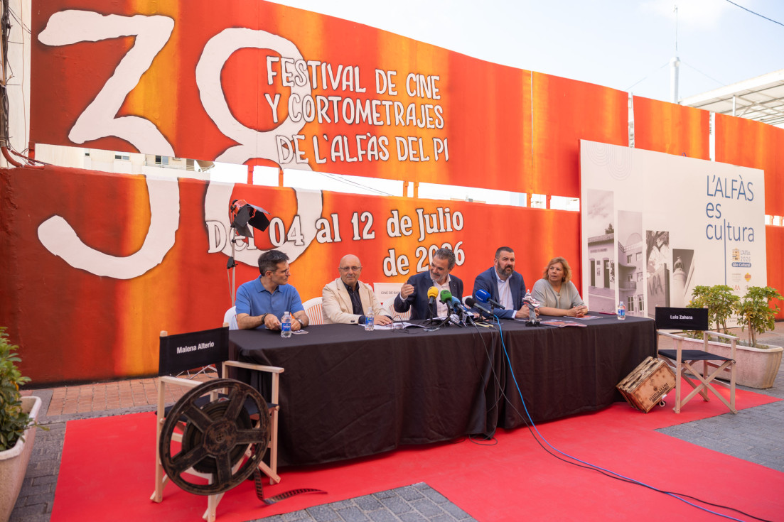 mesa presentación festival cine l'alfàs 2026