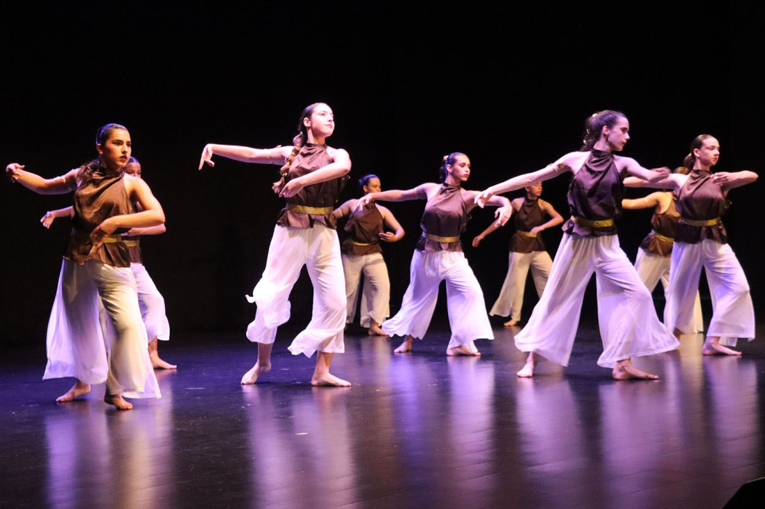 El Conservatorio Municipal de Danza de Benidorm clausura el curso con una brillante gala en el Centro Cultural