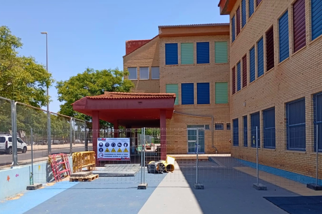 Villajoyosa impulsa el ascensor en el CEIP Mare Nostrum junto al mantenimiento de otros dos colegios