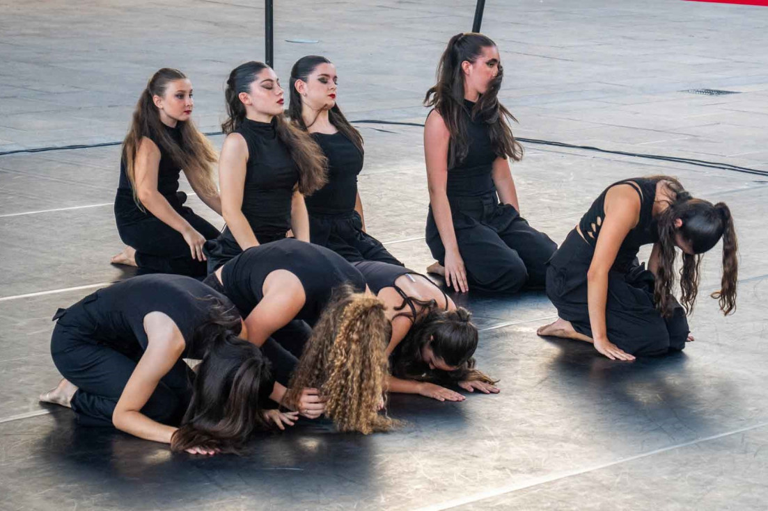 inaugura sexta edición Festival Dansa al Carrer Les Ones Benidorm