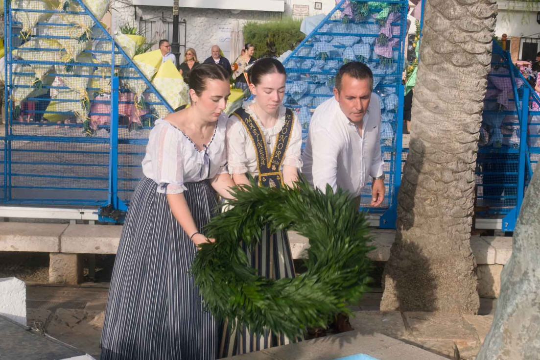 fiestas Virgen Carmen Benidorm ofrenda floral
