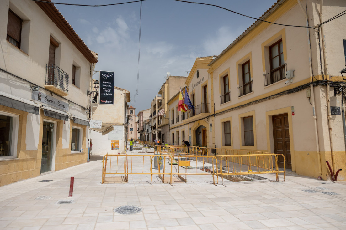 obras pavimentado remodelación Plaza Mayor calle Federico García Lorca l'alfàs