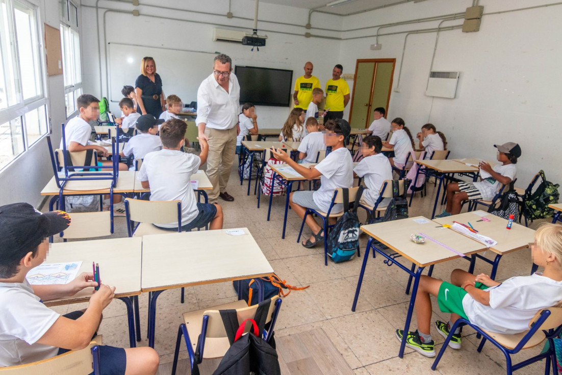 Programa Verano Juventud Benidorm toni pérez ana soliveres