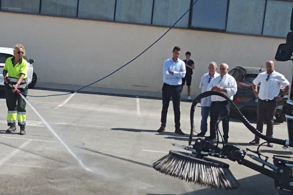 refuerzo nueva maquinaria servicio limpieza Callosa d'en Sarrià