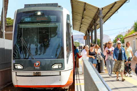 Altea refuerza su conexi&oacute;n con la Marina gracias a una L&iacute;nea 9 que une cultura, turismo y movilidad diaria