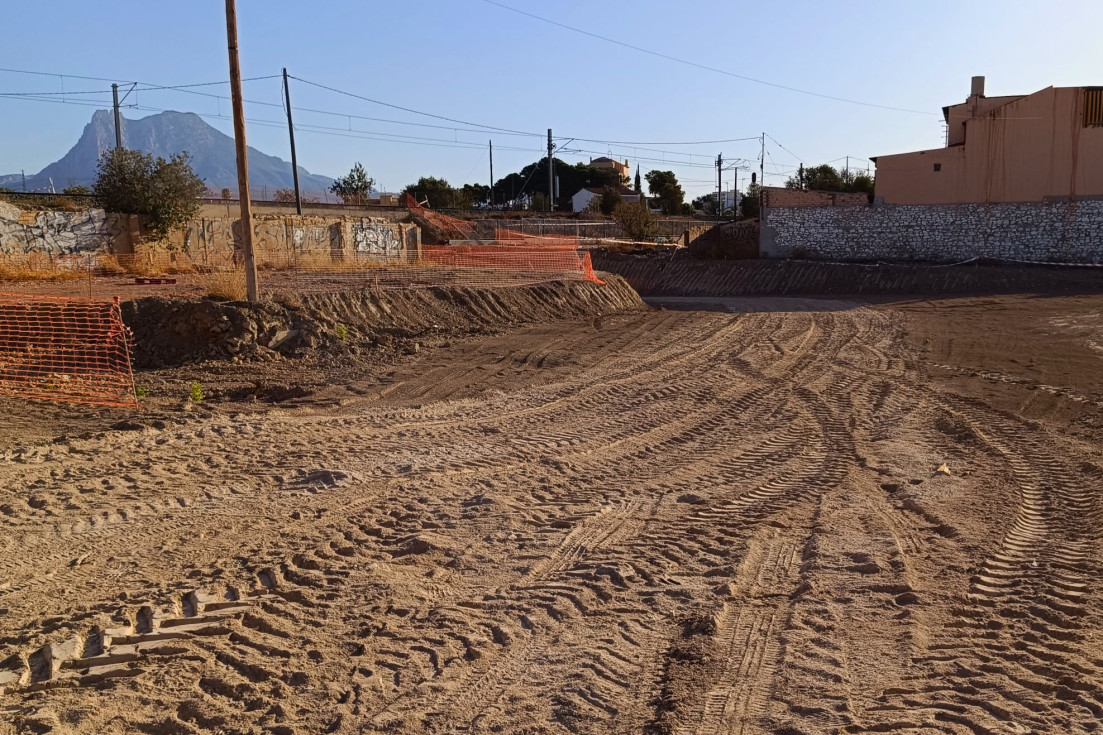 nuevo vial obras acceso IES Marcos Zaragoza agosto
