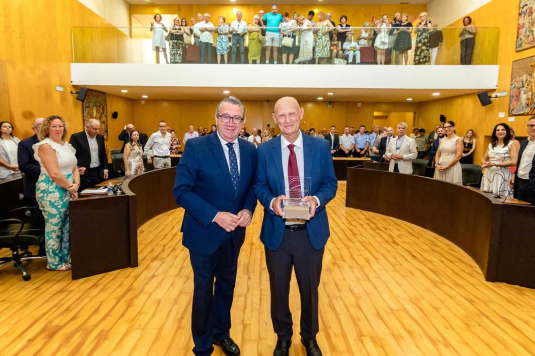 toni pérez investigador español Juan Carlos Izpisúa Belmonte Distinción Europa Benidorm